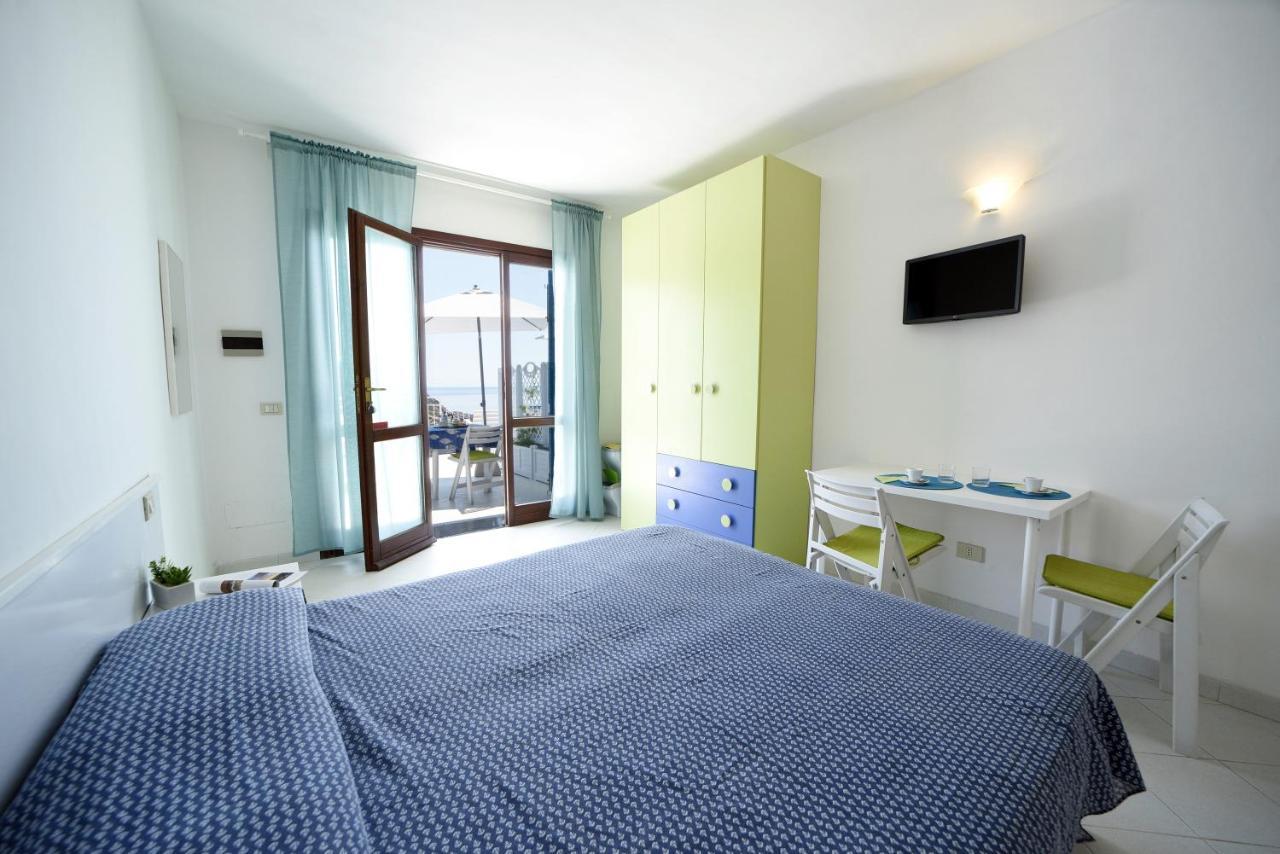 Le Sirene Aparthotel Seccheto Εξωτερικό φωτογραφία