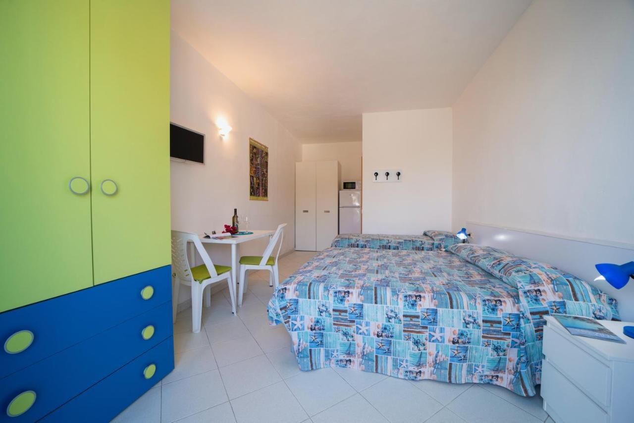 Le Sirene Aparthotel Seccheto Εξωτερικό φωτογραφία