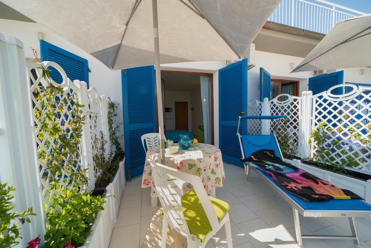 Le Sirene Aparthotel Seccheto Εξωτερικό φωτογραφία