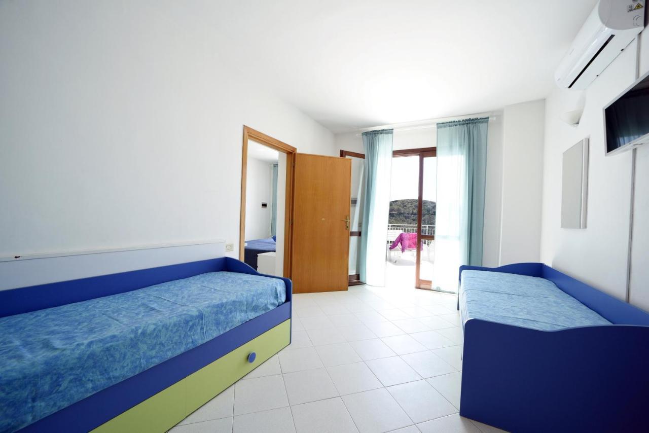 Le Sirene Aparthotel Seccheto Εξωτερικό φωτογραφία