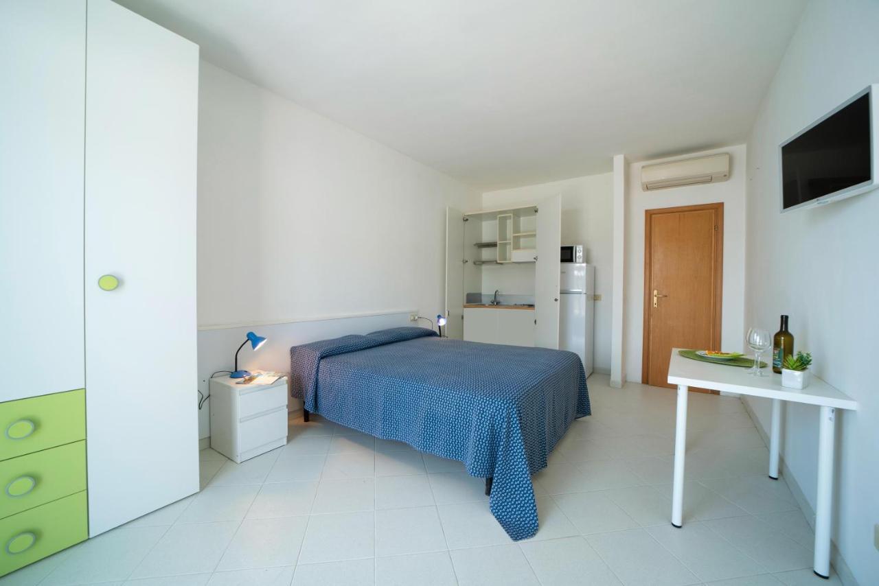 Le Sirene Aparthotel Seccheto Εξωτερικό φωτογραφία