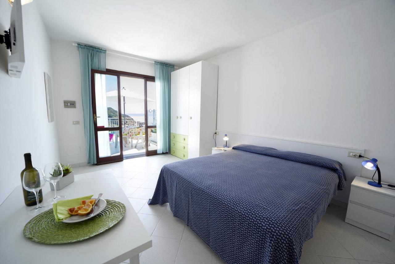 Le Sirene Aparthotel Seccheto Εξωτερικό φωτογραφία