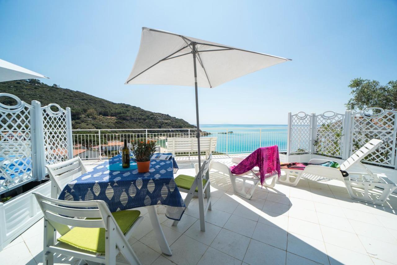 Le Sirene Aparthotel Seccheto Εξωτερικό φωτογραφία